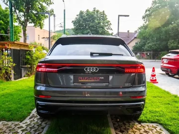 Audi Q8 50 TDI quattro Tiptronic