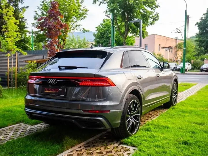 Audi Q8 50 TDI quattro Tiptronic