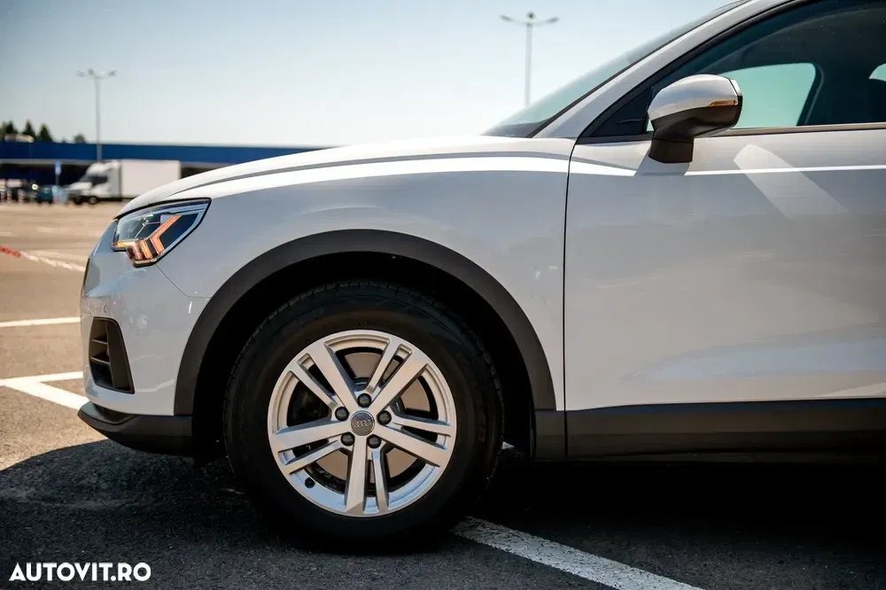 Audi Q3 40 TFSI quattro S tronic — imagine 4