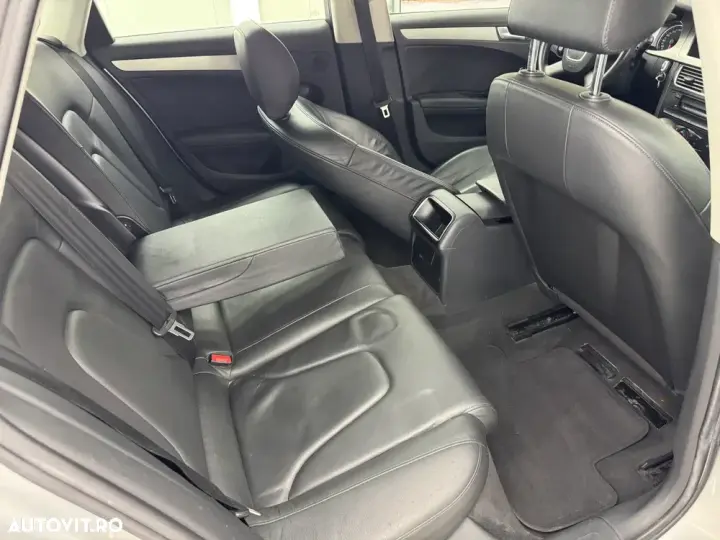 Audi A4 Limuzina B8 2.0 TDI DPF multitronic Attraction