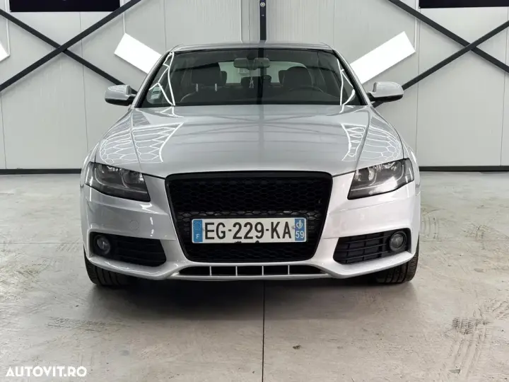 Audi A4 Limuzina B8 2.0 TDI DPF multitronic Attraction