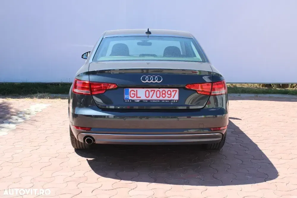 Audi A4 Limuzina 2.0 TDI ultra S tronic — imagine 4