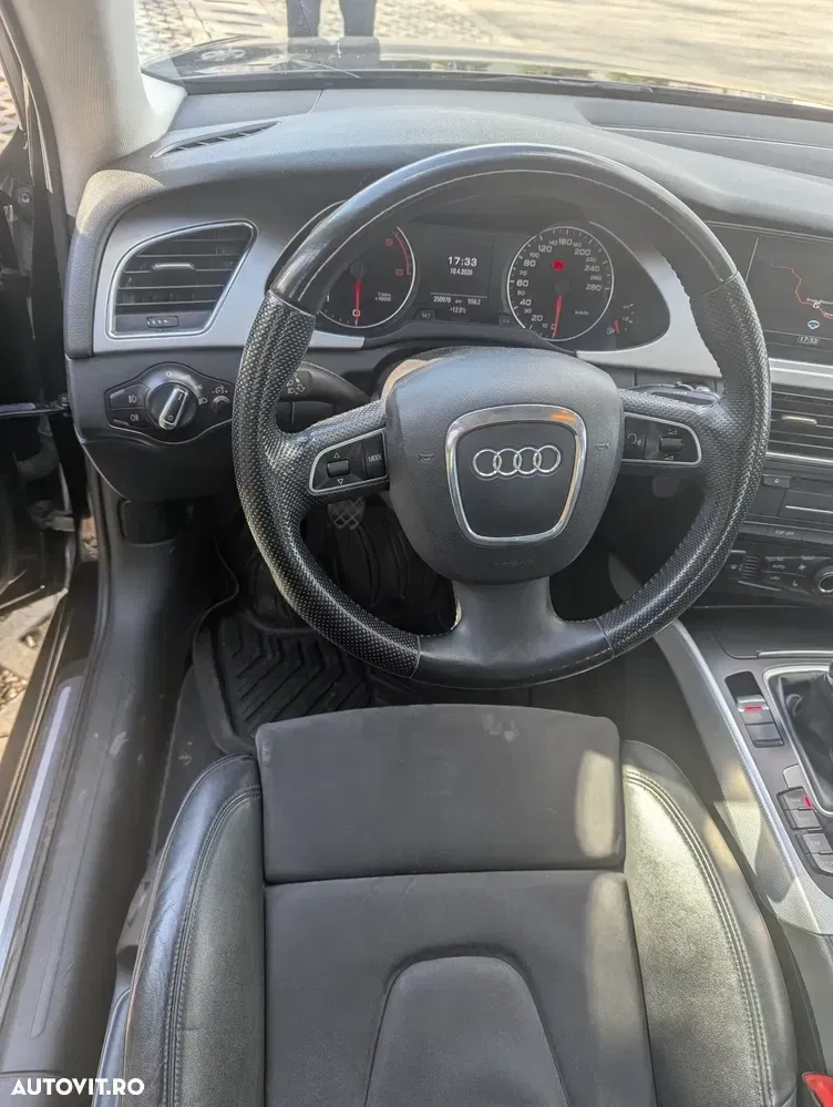 Audi A4 Limuzina B8 2.0 TDI — imagine 3