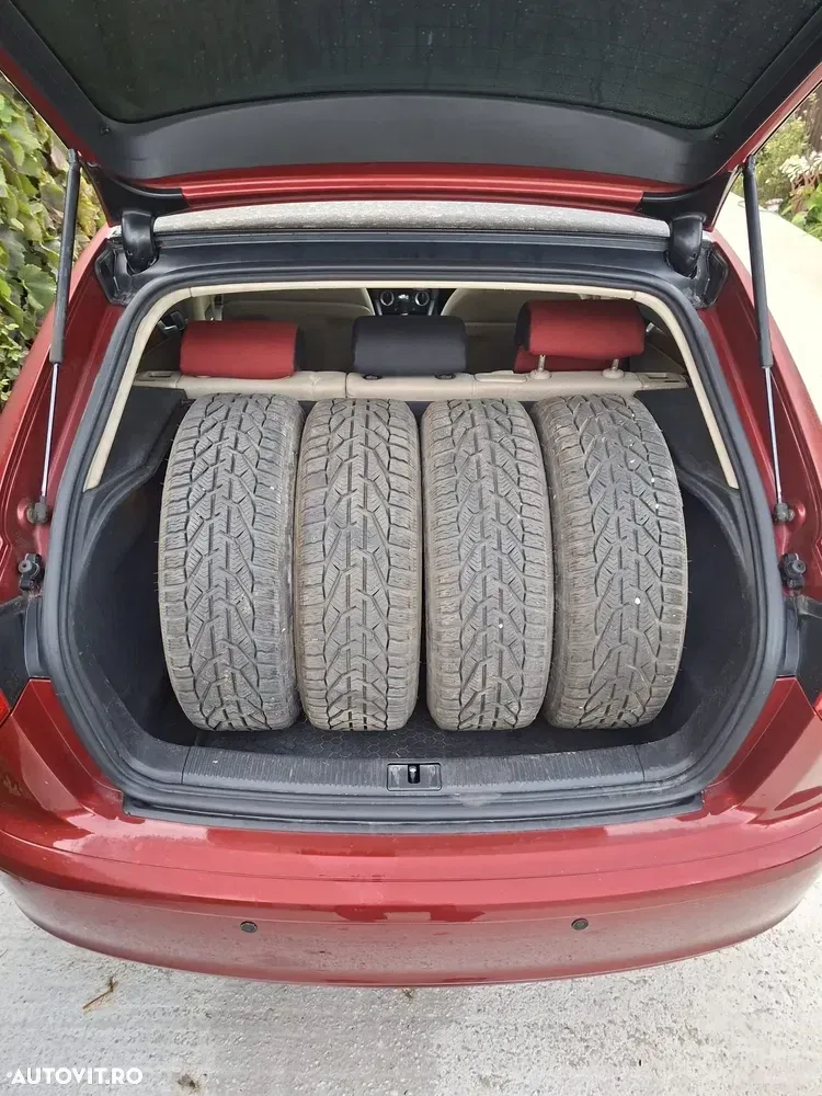 Audi A3 Sportback 8P 1.9 TDI Ambiente — imagine 2