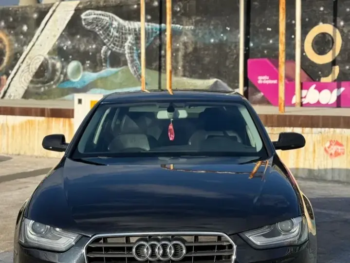 Audi A4 Limuzina B8 2.0 TDI Multitronic