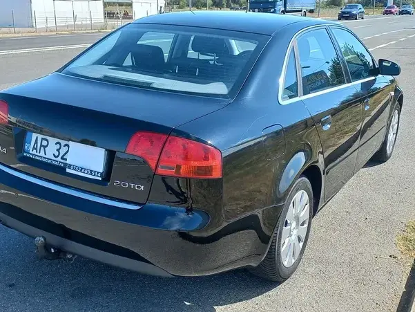 Audi A4 Limuzina B7 2.0 TDI