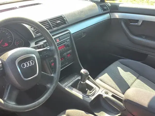 Audi A4 Limuzina B7 2.0 TDI