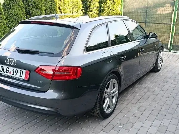 Audi A4 Avant 2.0 TDI DPF multitronic Ambiente