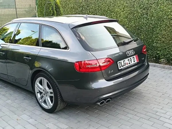 Audi A4 Avant 2.0 TDI DPF multitronic Ambiente