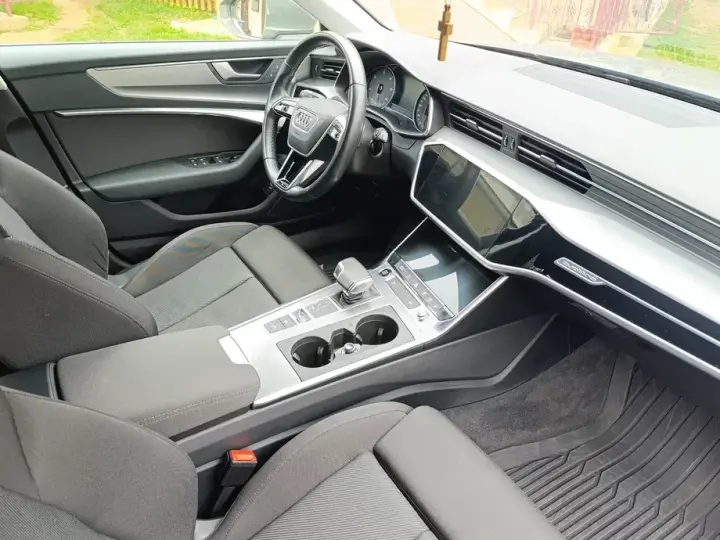 Audi A6 Avant C8 40 TDI quattro S tronic MHEV Advanced