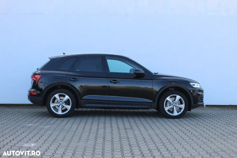 Audi Q5 FY 2.0 TDI Quattro S tronic Basic — imagine 6