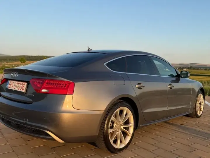 Audi A5 Sportback 8T 40 TDI quattro S tronic S line