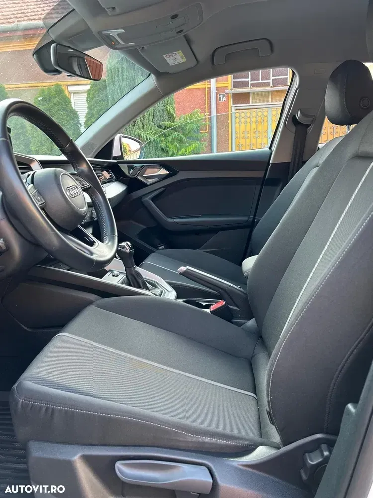 Audi A1 Sportback GB 30 TFSI S tronic Basic — imagine 3
