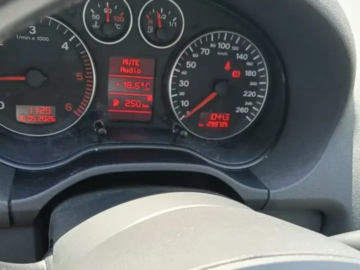 Audi A3 3-portiere 8P 1.9 TDI DPF Ambiente