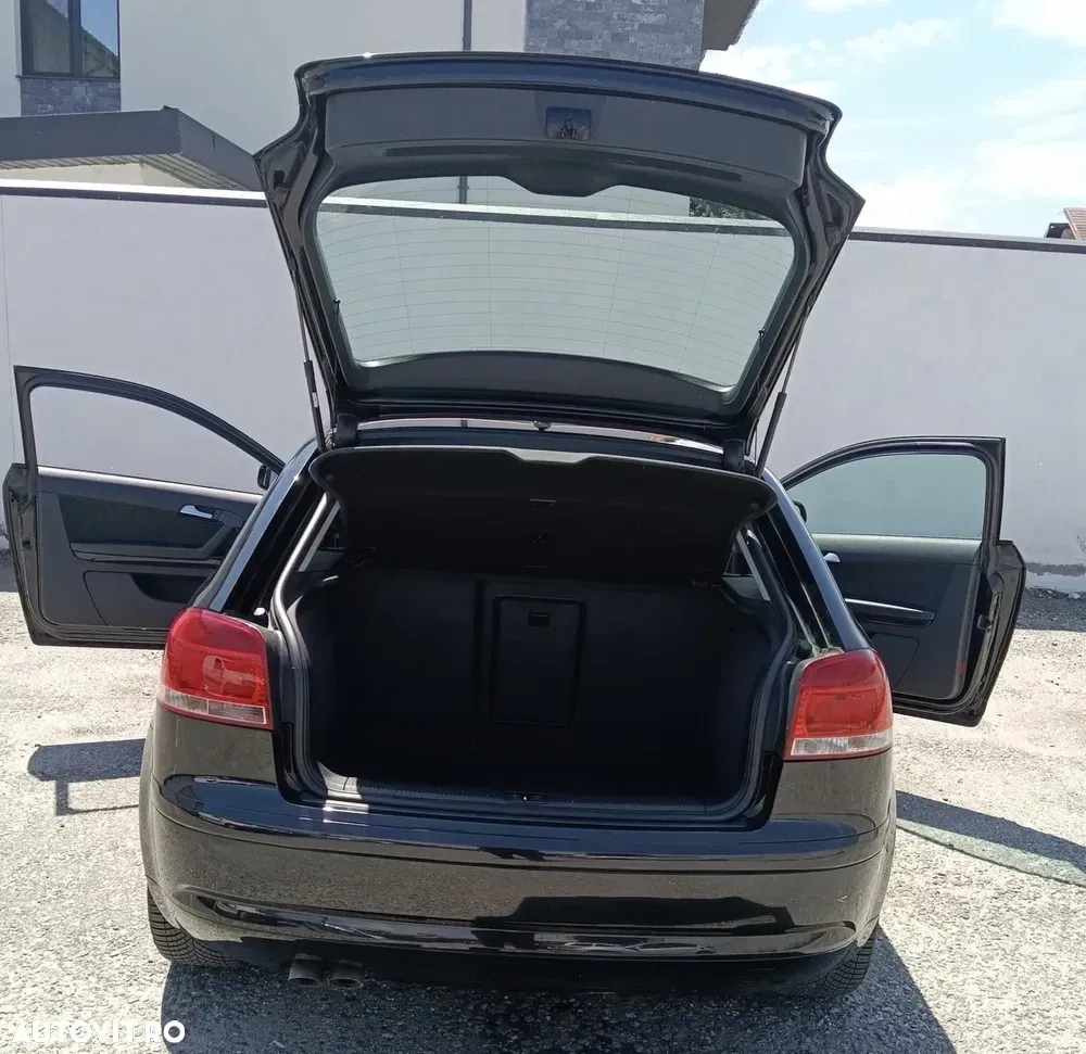 Audi A3 3-portiere 8P 1.9 TDI DPF Ambiente — imagine 5