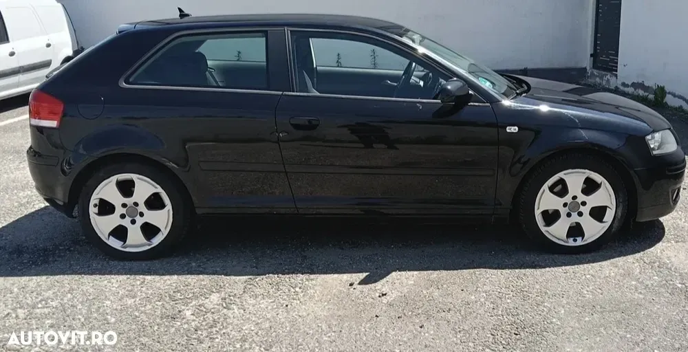 Audi A3 3-portiere 8P 1.9 TDI DPF Ambiente — imagine 3