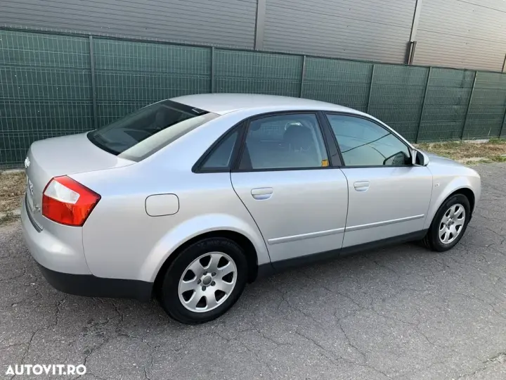 Audi A4 Limuzina B6