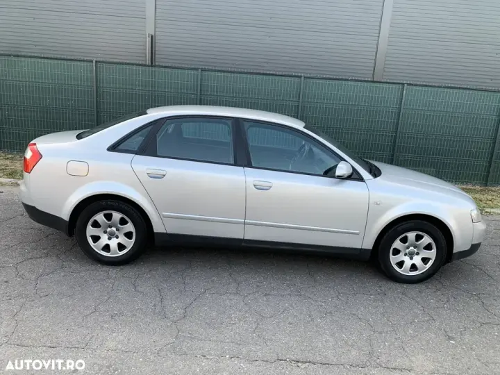 Audi A4 Limuzina B6