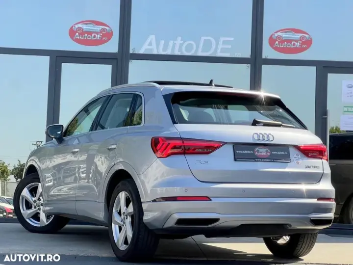 Audi Q3 F3