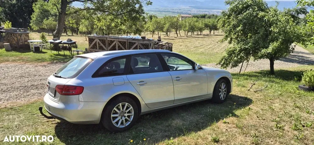 Audi A4 Avant B8 2.0 TDI DPF quattro S tronic Ambition — imagine 5