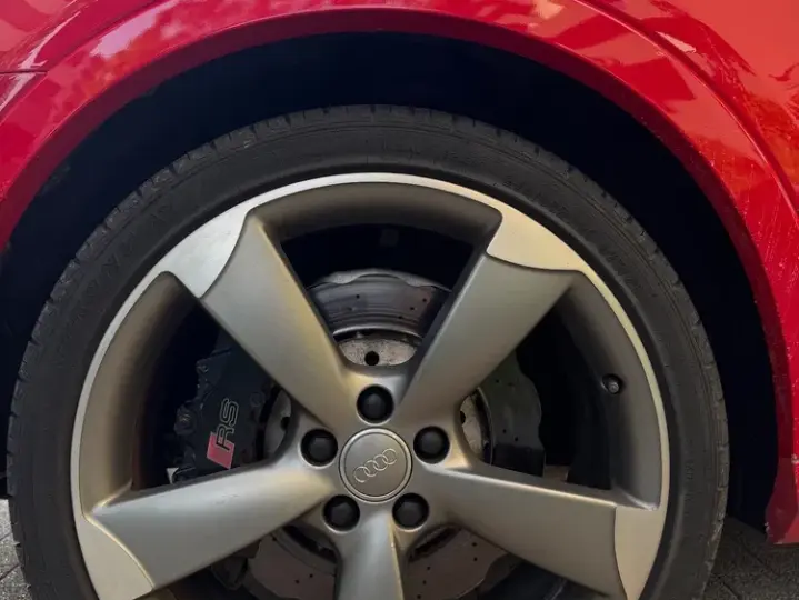 Audi RS Q3 8U