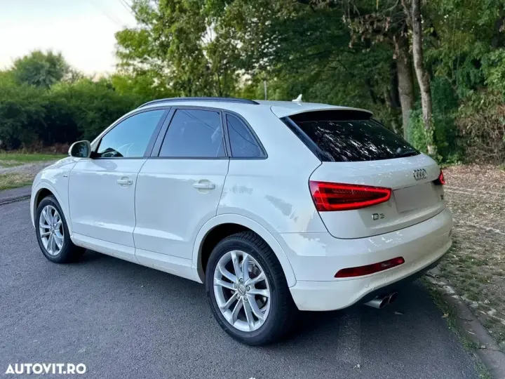 Audi Q3 8U