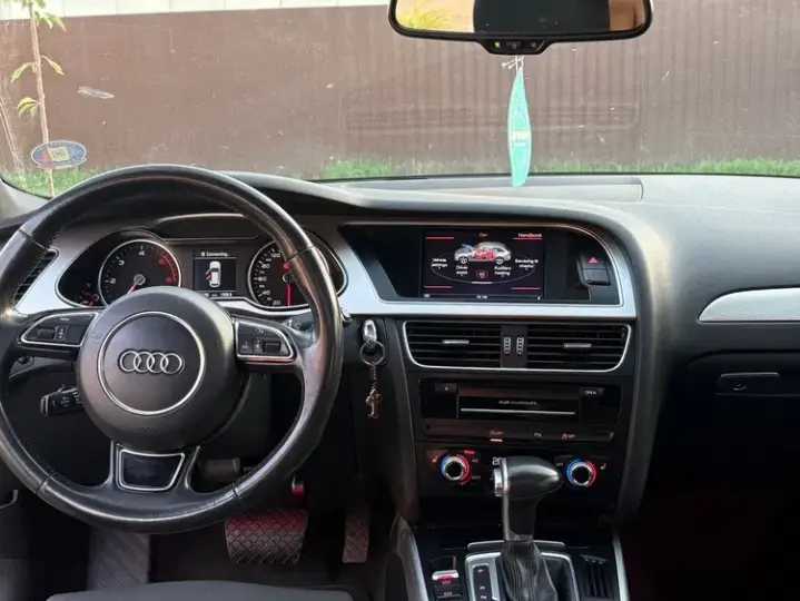 Audi A4 Avant B8 2.0 TDI Multitronic