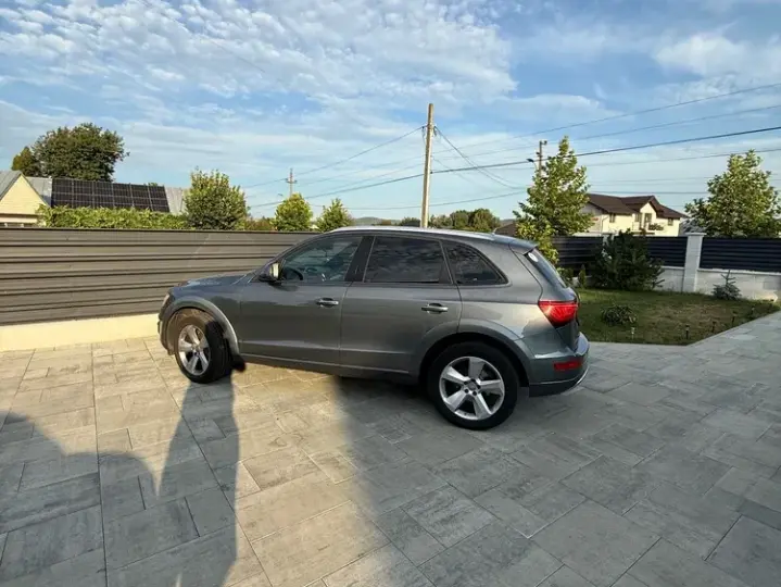 Audi Q5 8R 2.0 TDI Quattro