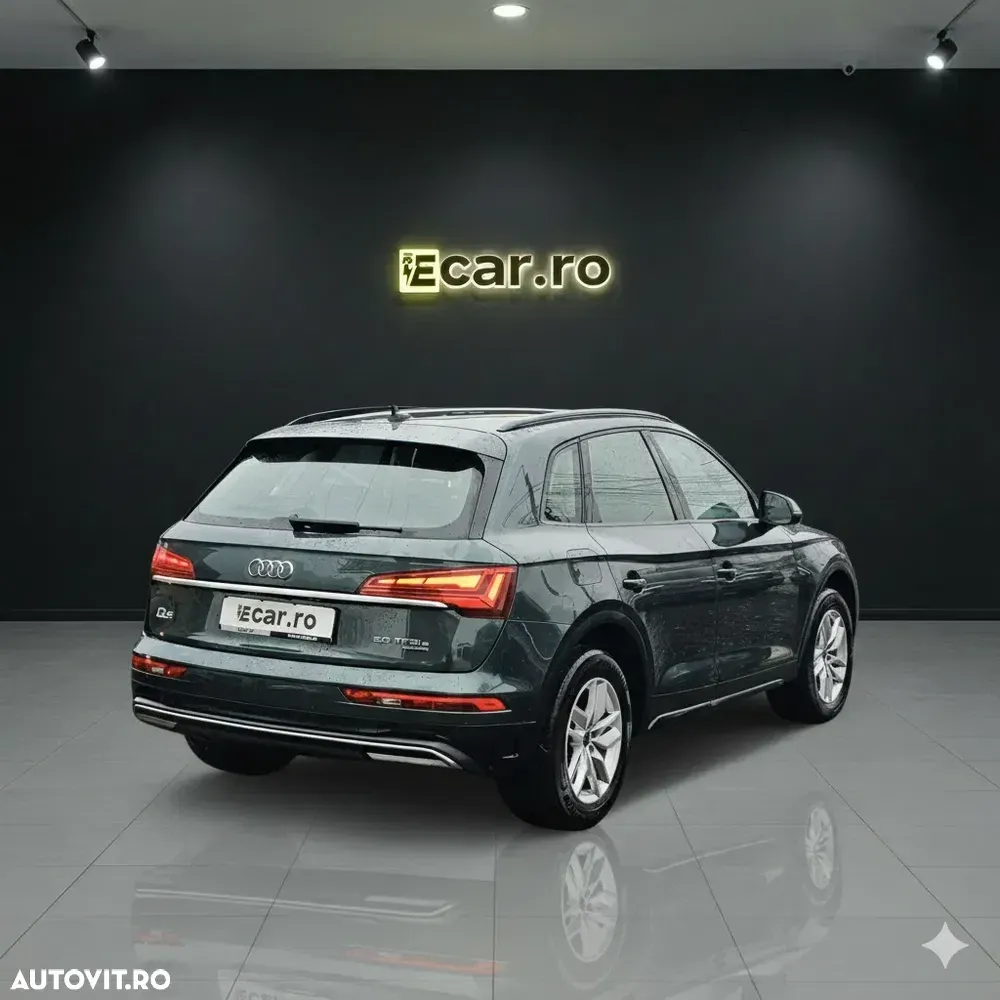 Audi Q5 50 TFSI e quattro S tronic design — imagine 3