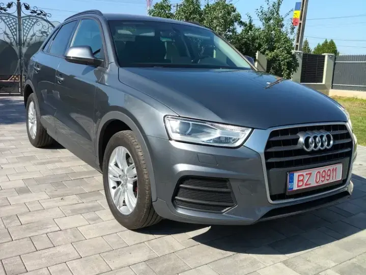 Audi Q3 8U