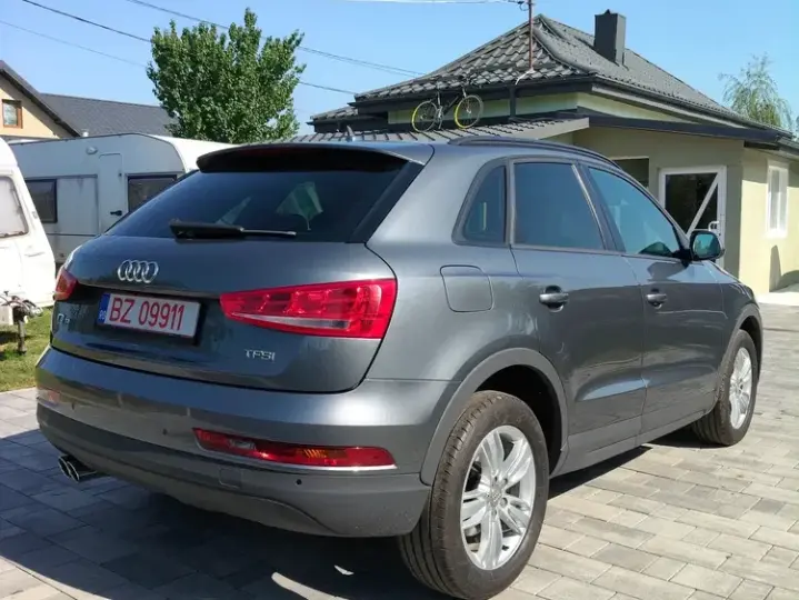 Audi Q3 8U