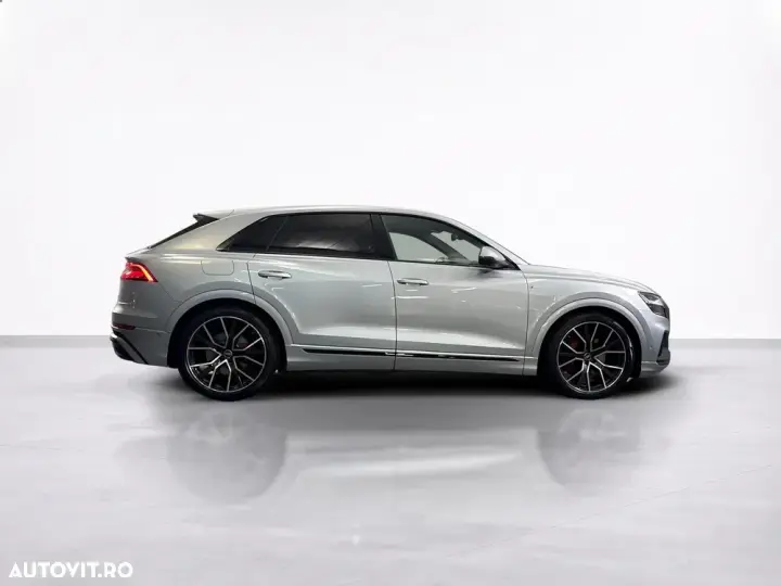 Audi Q8 SUV TFSI quattro 250 kW tiptronic