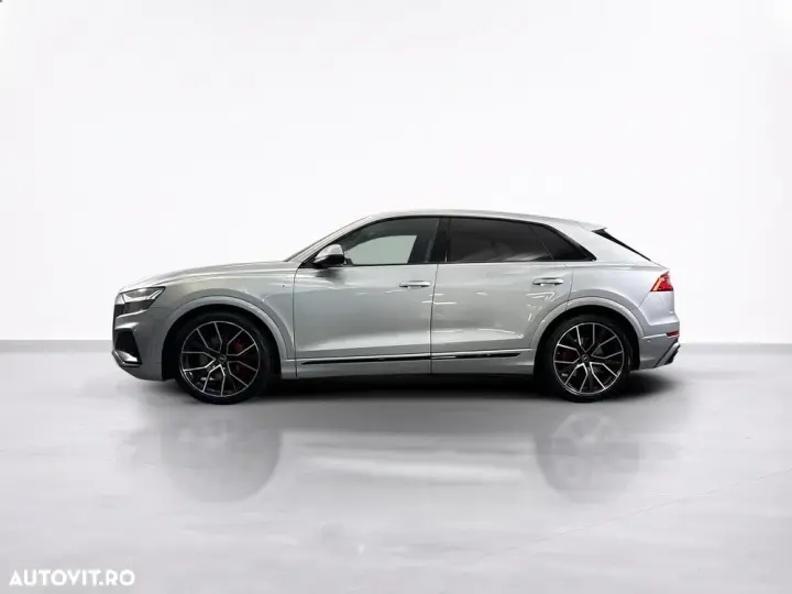Audi Q8 SUV TFSI quattro 250 kW tiptronic
