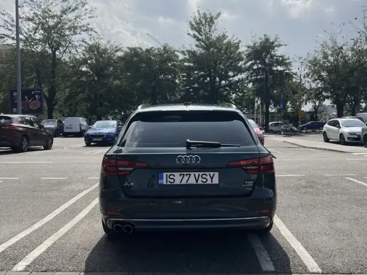 Audi A4 Avant B9 2.0 TDI quattro S tronic Design