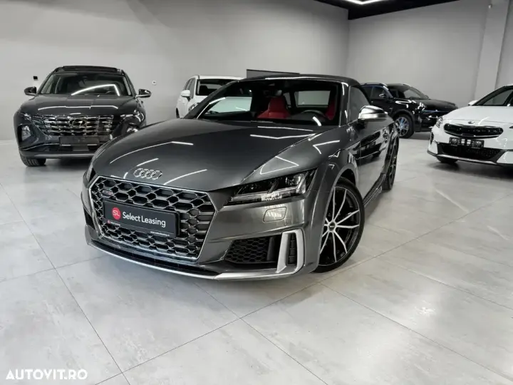 Audi TT S 8S