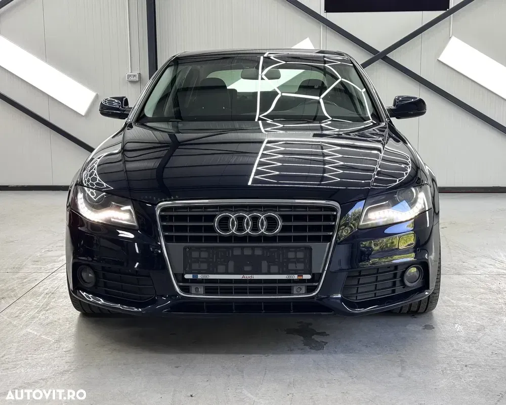 Audi A4 Limuzina B8 2.0 TDI DPF Attraction — imagine 2