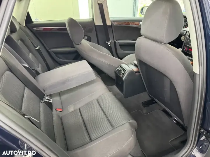 Audi A4 Limuzina B8 2.0 TDI DPF Attraction