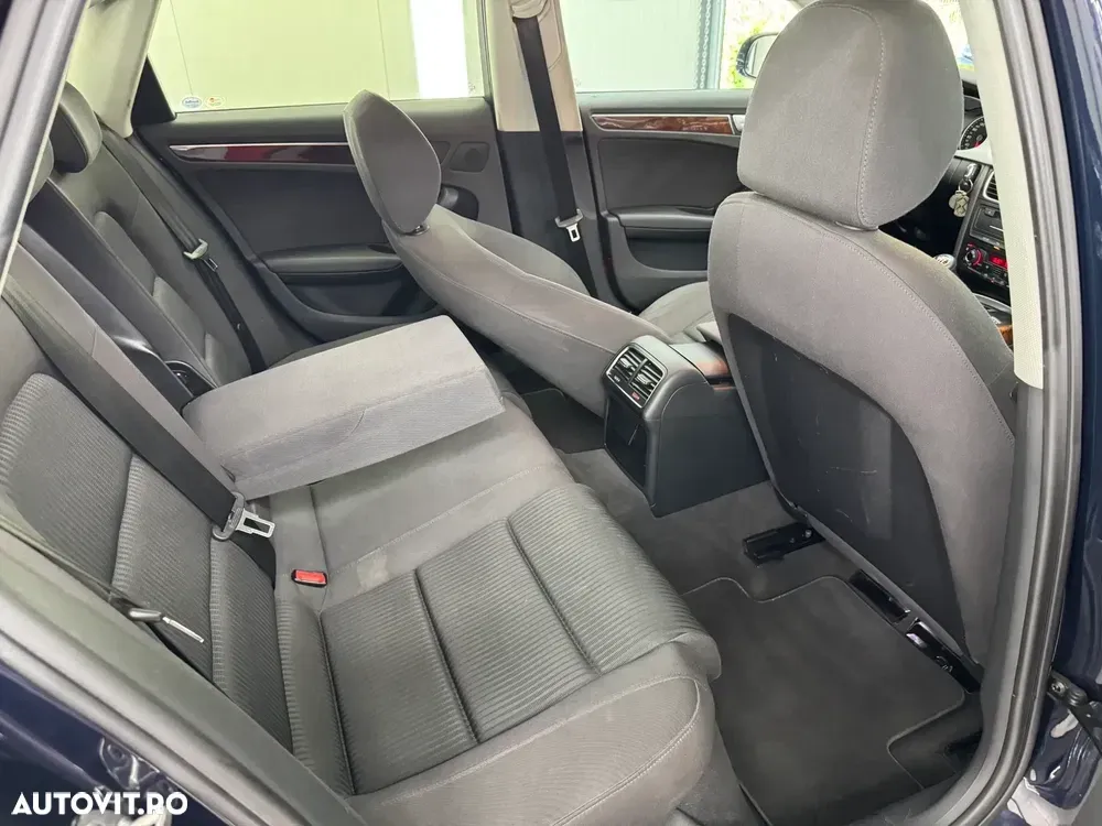 Audi A4 Limuzina B8 2.0 TDI DPF Attraction — imagine 5