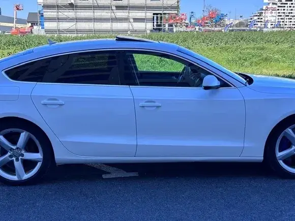 Audi A5 Sportback 8T 2.0 TDI quattro Stronic