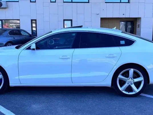 Audi A5 Sportback 8T 2.0 TDI quattro Stronic