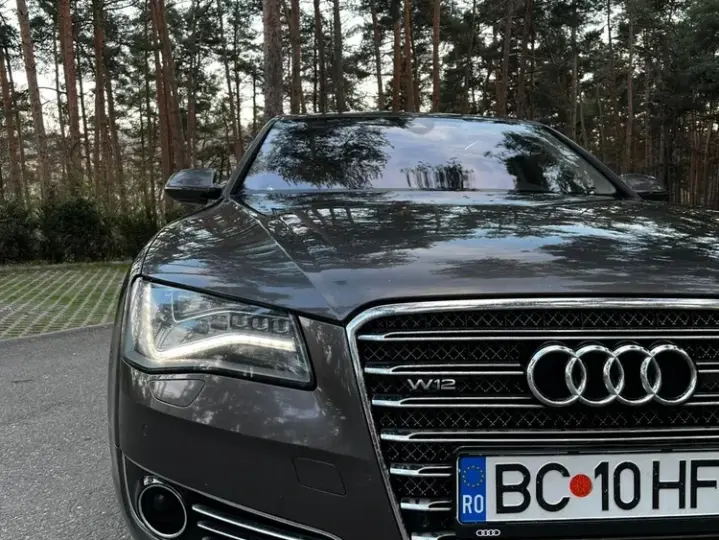 Audi A8 D4 L W12 6.3 FSI quattro Tiptronic