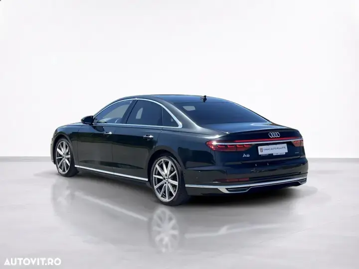 Audi A8 D5
