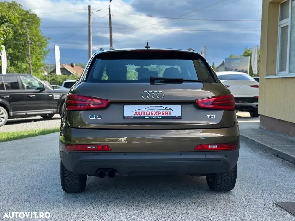 Audi Q3 2.0 TDI — imagine 6