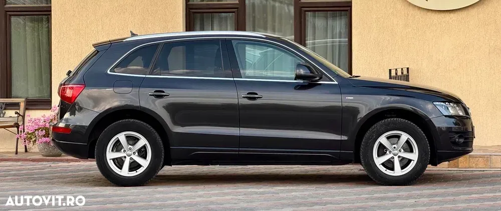 Audi Q5 8R 2.0 TDI Quattro Stronic — imagine 3