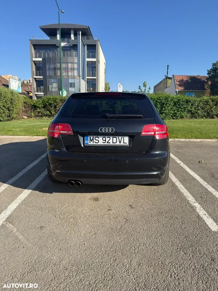 Audi A3 Sportback 8P 2.0 TDI Ambiente — imagine 2
