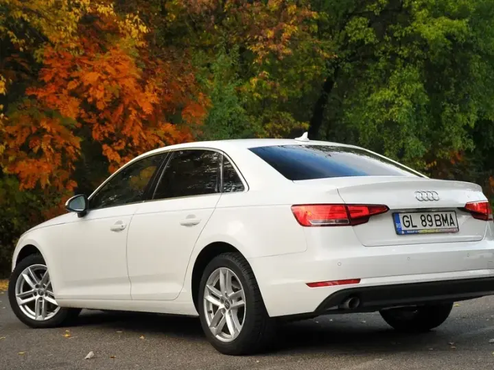 Audi A4 Limuzina B9 2.0 TDI S tronic Design