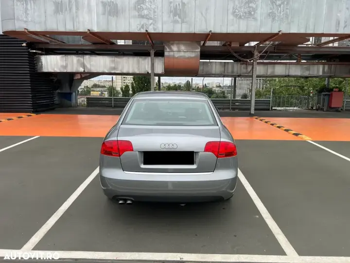 Audi A4 Limuzina B7