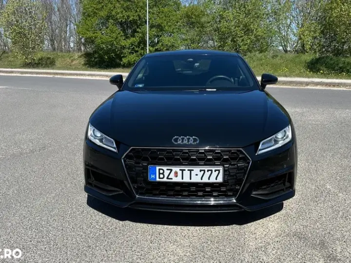 Audi TT S 8S tronic