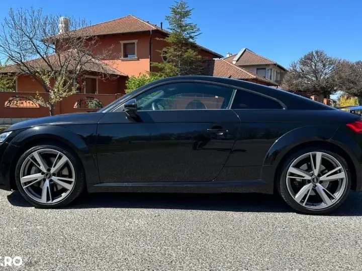 Audi TT S 8S tronic