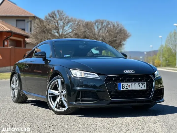Audi TT S 8S tronic